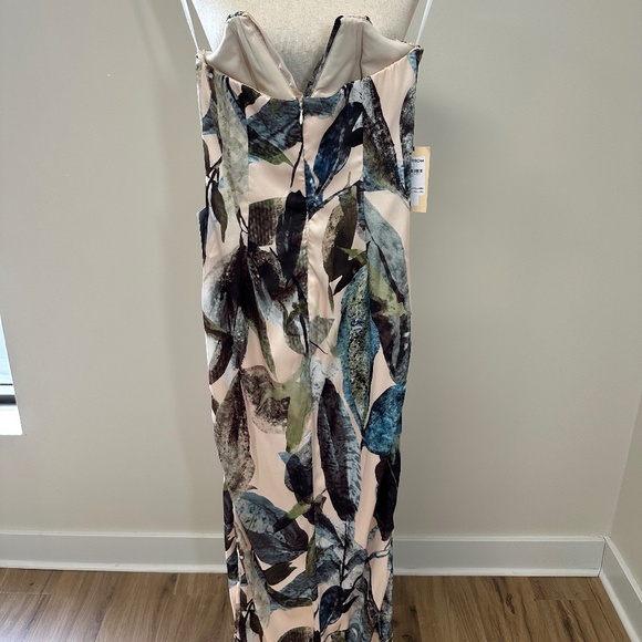 Katie May Finn Leafy Column Gown - Picture 12 of 16